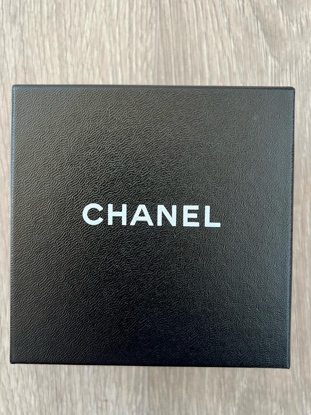 Chanel Box (BB397)